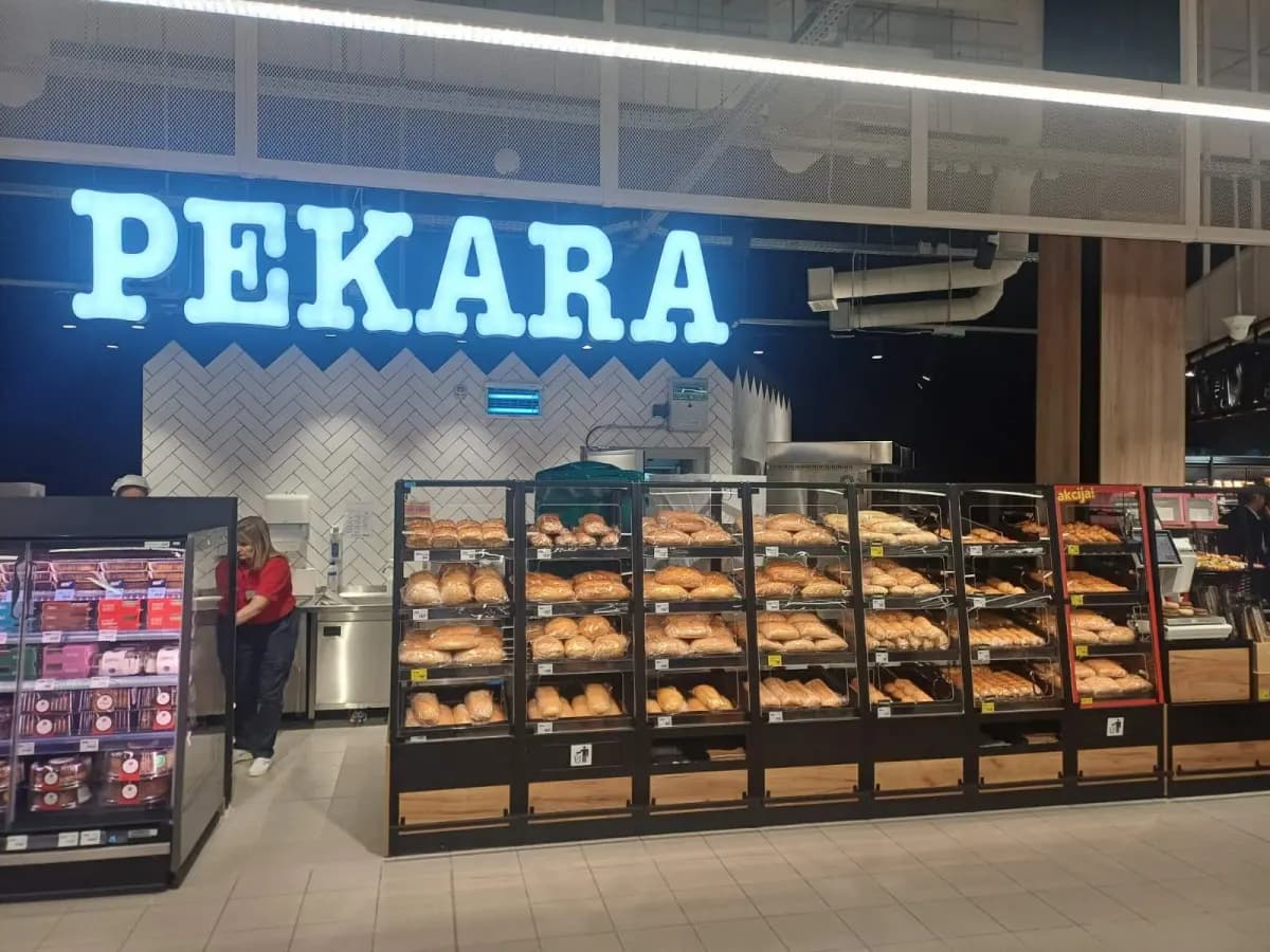 Estanterías SG50 en Mercator, Eslovenia